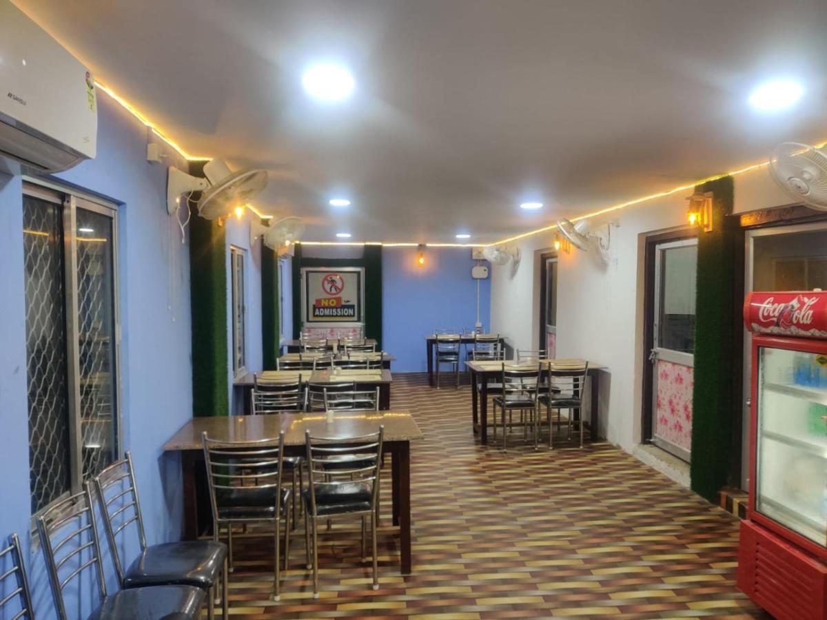 Heritage Bagala Dharmasala Hotell Puri Exteriör bild