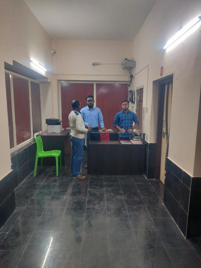 Heritage Bagala Dharmasala Hotell Puri Exteriör bild